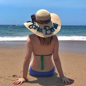 Meet your Posher, Lily